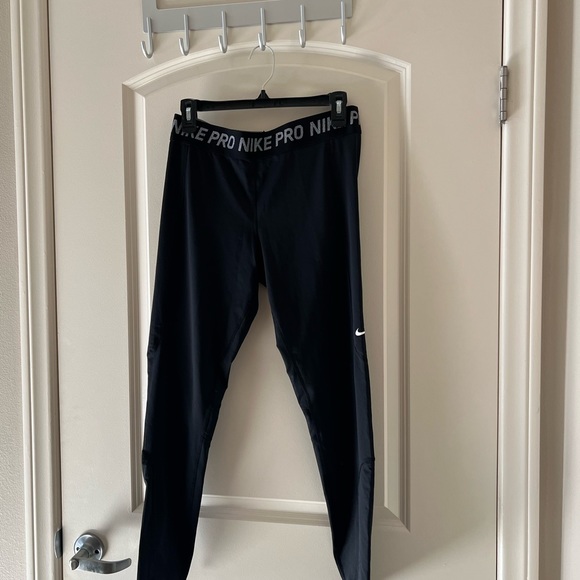 Nike Pants - Nike Pro Dri Fit Leggings
